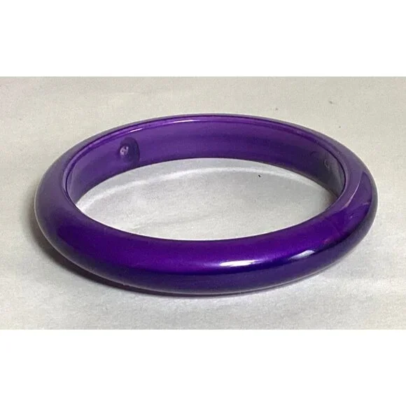 Vintage Domed Dark Purple Lucite Bangle Bracelet Minimalist Y2K - Picture 5 of 6